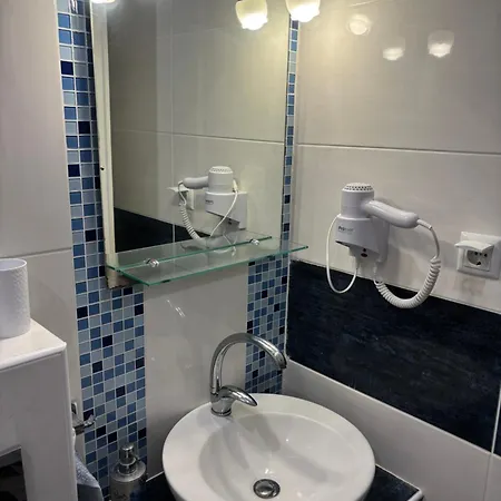 Victoria's Blue Szíviri