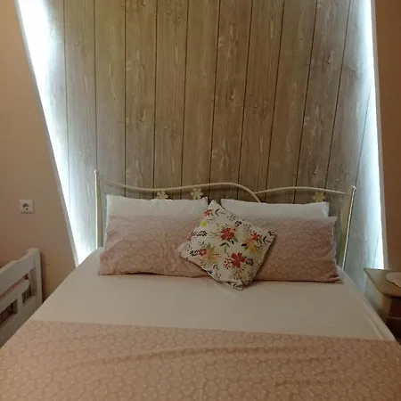 Victoria's Blue Siviri