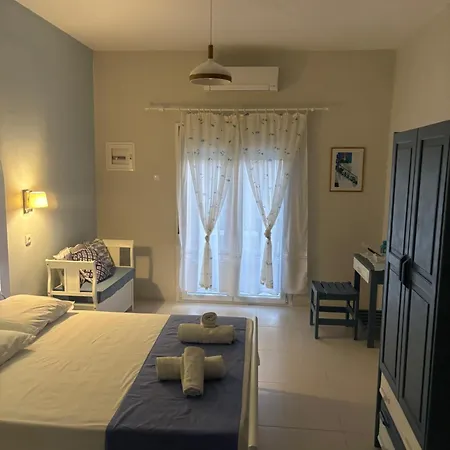 Victoria's Blue Siviri